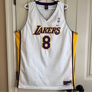 VTG Nike L.A. Lakers Kobe Bryant #8 NBA Jersey - Men’s 2XL - White/Yellow/Purple